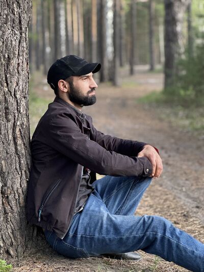  ,   Vugar, 32 ,   