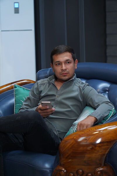  ,   Emin, 29 ,   ,   , c , 
