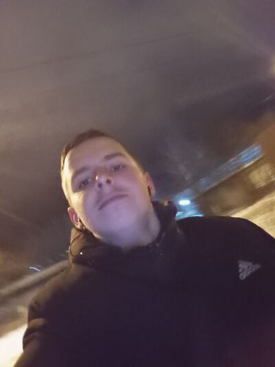   ,   Artyom, 19 ,   ,   