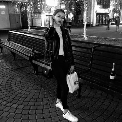  ,   Ariel, 26 ,   ,   , c , 
