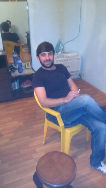  ,   Zura, 32 ,  