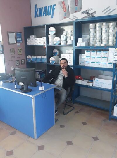 ,   Zura, 35 ,   ,   , c 