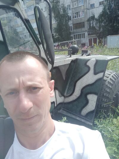  ,   Maxim, 42 ,   ,   