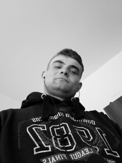  ,   Denis, 26 ,     , c 