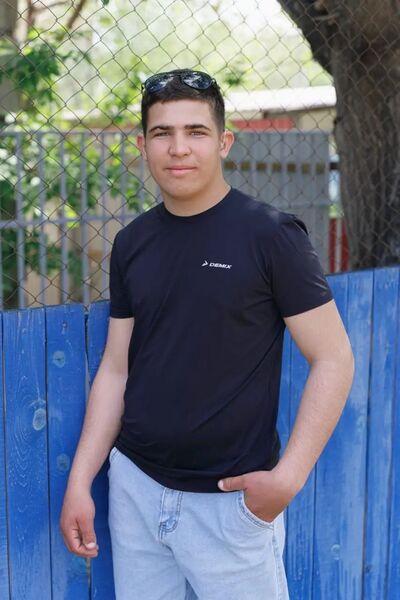  ,   Vyacheslav, 20 ,   ,   