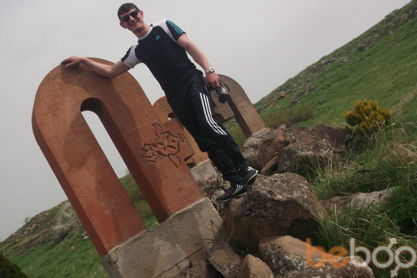  ,   RAZ SARGSYAN, 36 ,     , c 