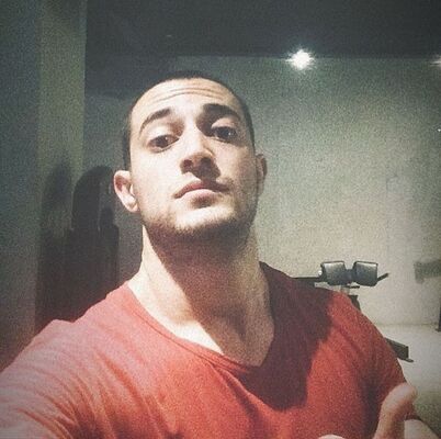  ,   Therock, 28 ,   ,   , c 