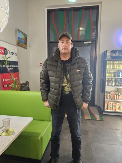 ,   Pavel, 41 ,   ,   , c 
