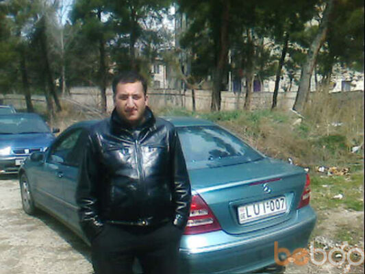  ,   Lui, 42 ,   ,   , c 
