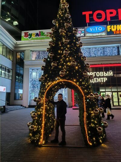  ,   Soroush, 32 ,   ,   