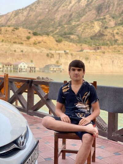  ,   Tomy, 20 ,   ,   