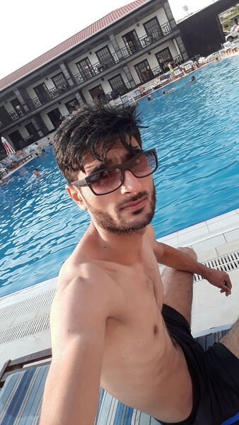  ,   Magamed, 31 ,     , c 