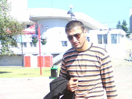  ,   HAYK, 42 ,  
