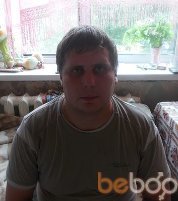  ,   Viktor, 36 ,   