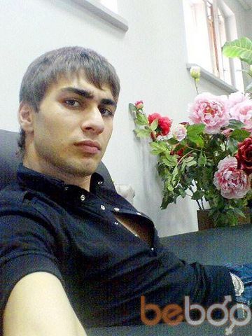 ,   Rafael, 40 ,   