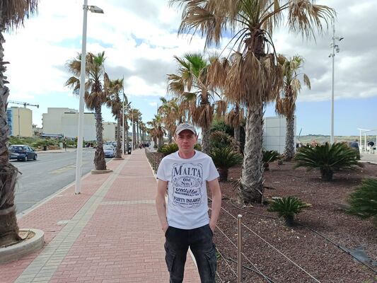  ,   Andrii, 42 ,   ,   , c 