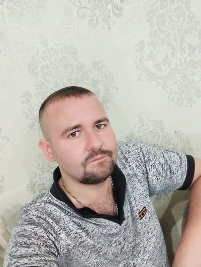  ,   Artem, 29 ,  