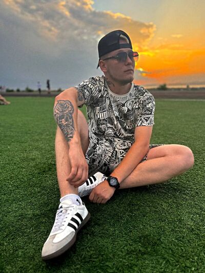 ,   Kasper, 23 ,   ,   
