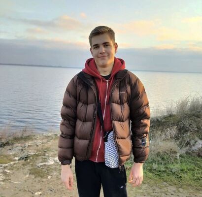  ,   Aleksandr, 24 ,   ,   