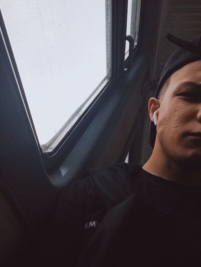 ,   Sanek, 21 ,   