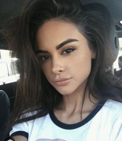  ,   Adelina, 25 ,   ,   