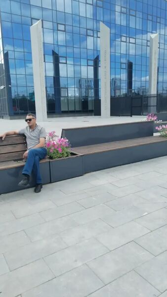  ,   Anar, 51 ,   ,   