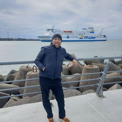  Myslenice,   Shukhrat, 41 ,   ,   , c , 