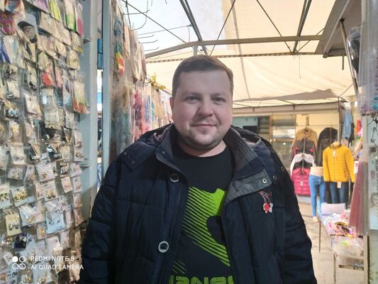  ,   Serghei, 48 ,   ,   , c 