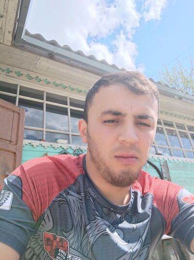  ,   Maga, 32 ,   ,   