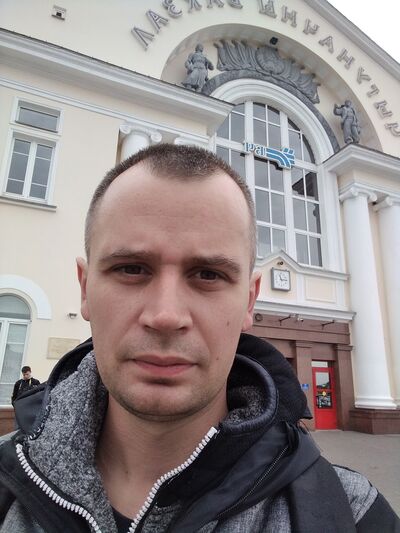  ,   Damian, 35 ,   ,   