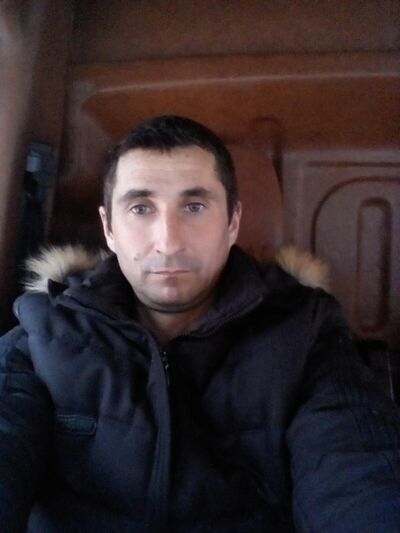  ,   Sergiu, 42 ,   ,   