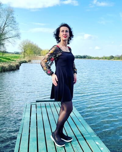  ,   Anastasia, 41 ,     , c 