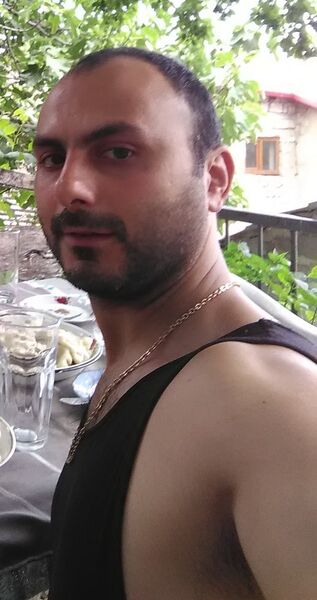  ,   Gio, 38 ,   