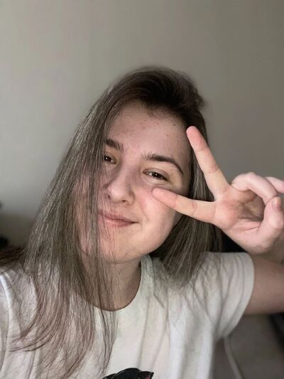  -,   Veronika, 24 ,  