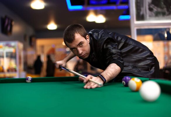  ,   Igor, 32 ,   ,   , c 