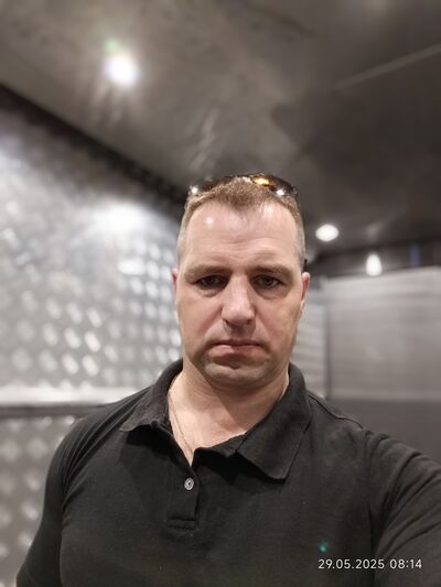  ,   Dima, 44 ,   ,   , c , 