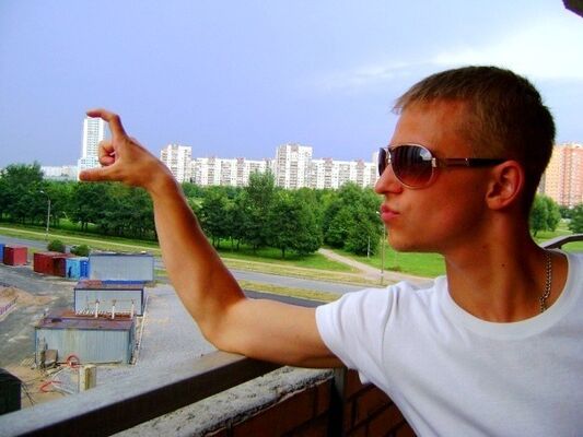  ,   Mikhail, 35 ,     , c 