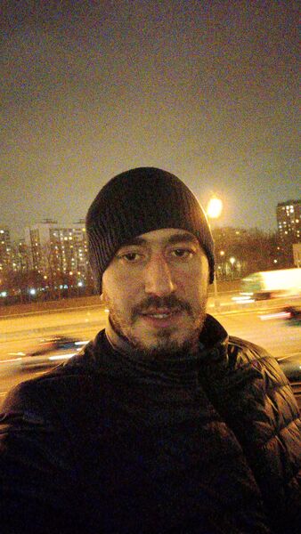  ,   Rafael, 37 ,   ,   