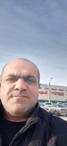  ,   Garik, 45 ,     