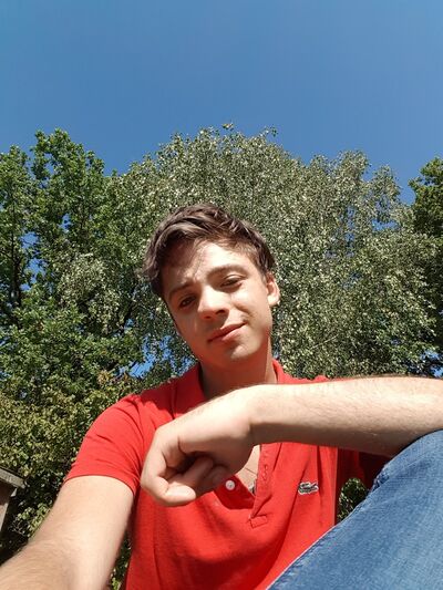  ,   Maxik, 27 ,   ,   , c 