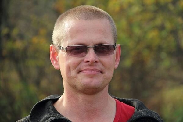  ,   Anatol, 49 ,   