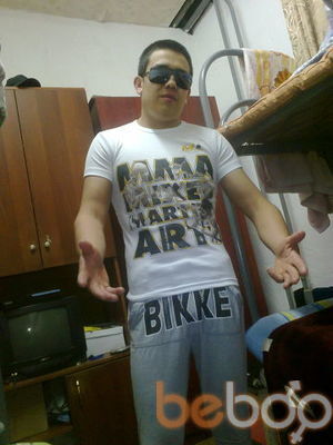  ,   JONIK D, 33 ,     , c 