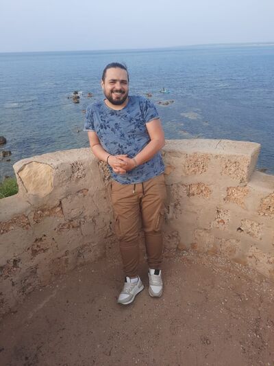  ,   Houssem, 32 ,   ,   