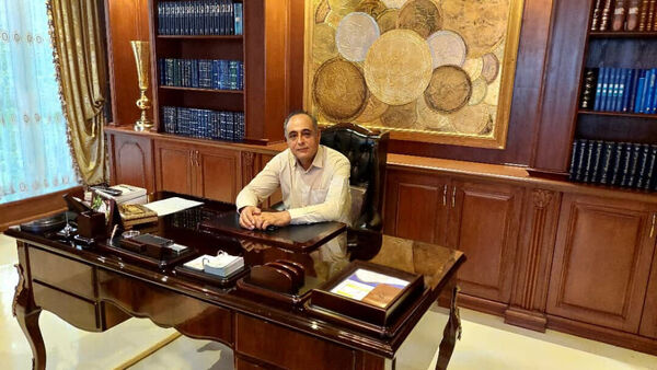  ,   Fariborz, 48 ,   ,   