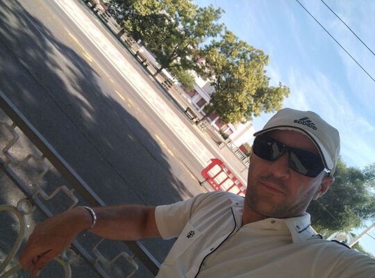  ,   Alex, 41 ,  