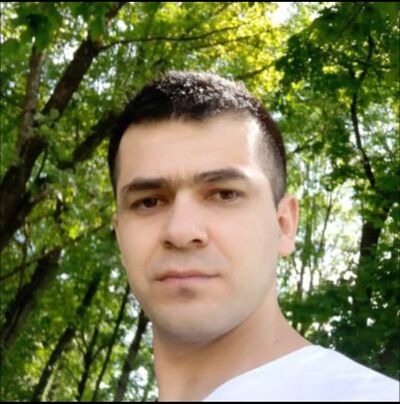  ,   Emil, 37 ,   ,   