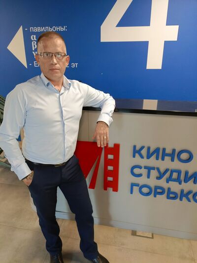  ,   Alexey, 42 ,   c 