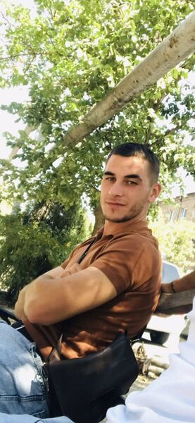  ,   Hrant, 31 ,   ,   
