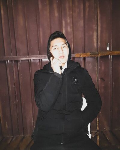  ,   Erik, 25 ,  