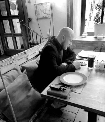  ,   Anton, 28 ,   ,   